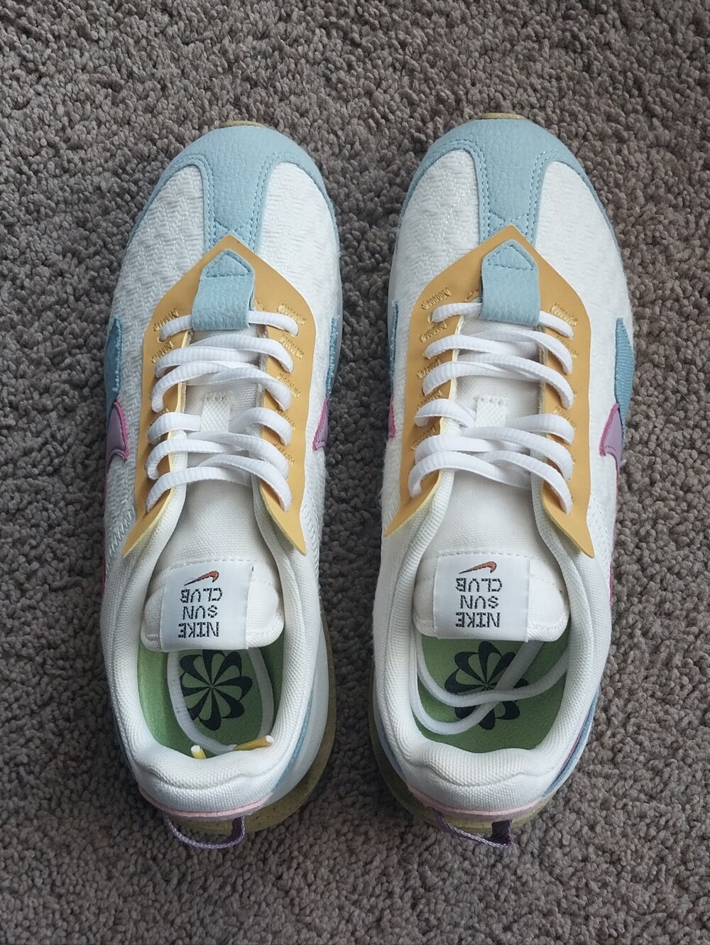 Nike Air Max Pre-Day SE Nike Sun Club Sail Multicolor Women's 7 - Picture 5 of 7